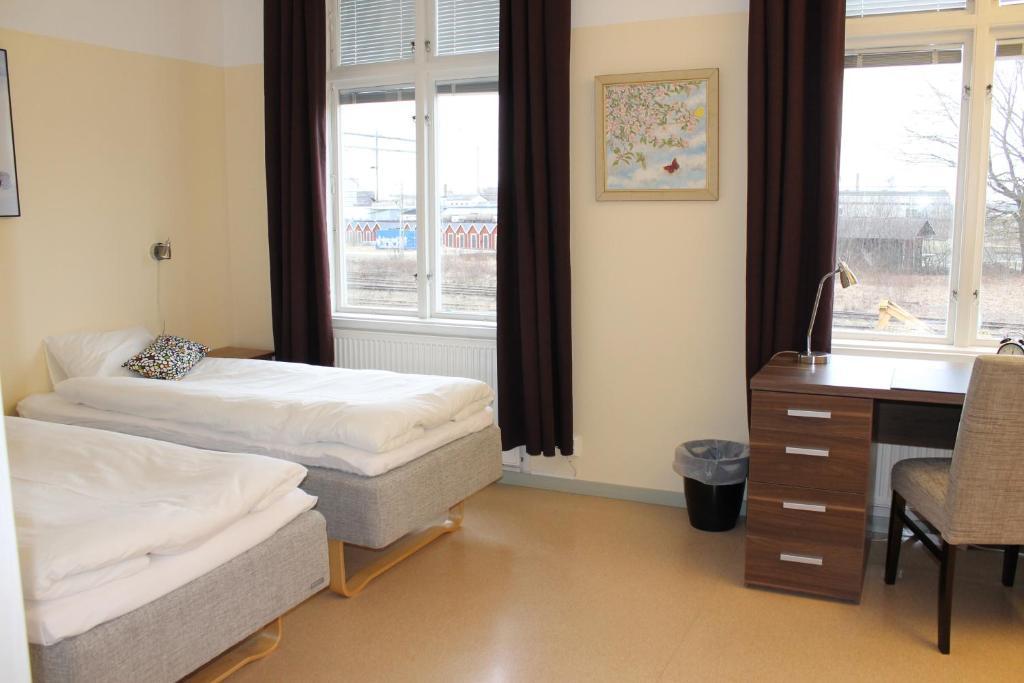Stationshusets Hotell Och Cafe Köping Quarto foto